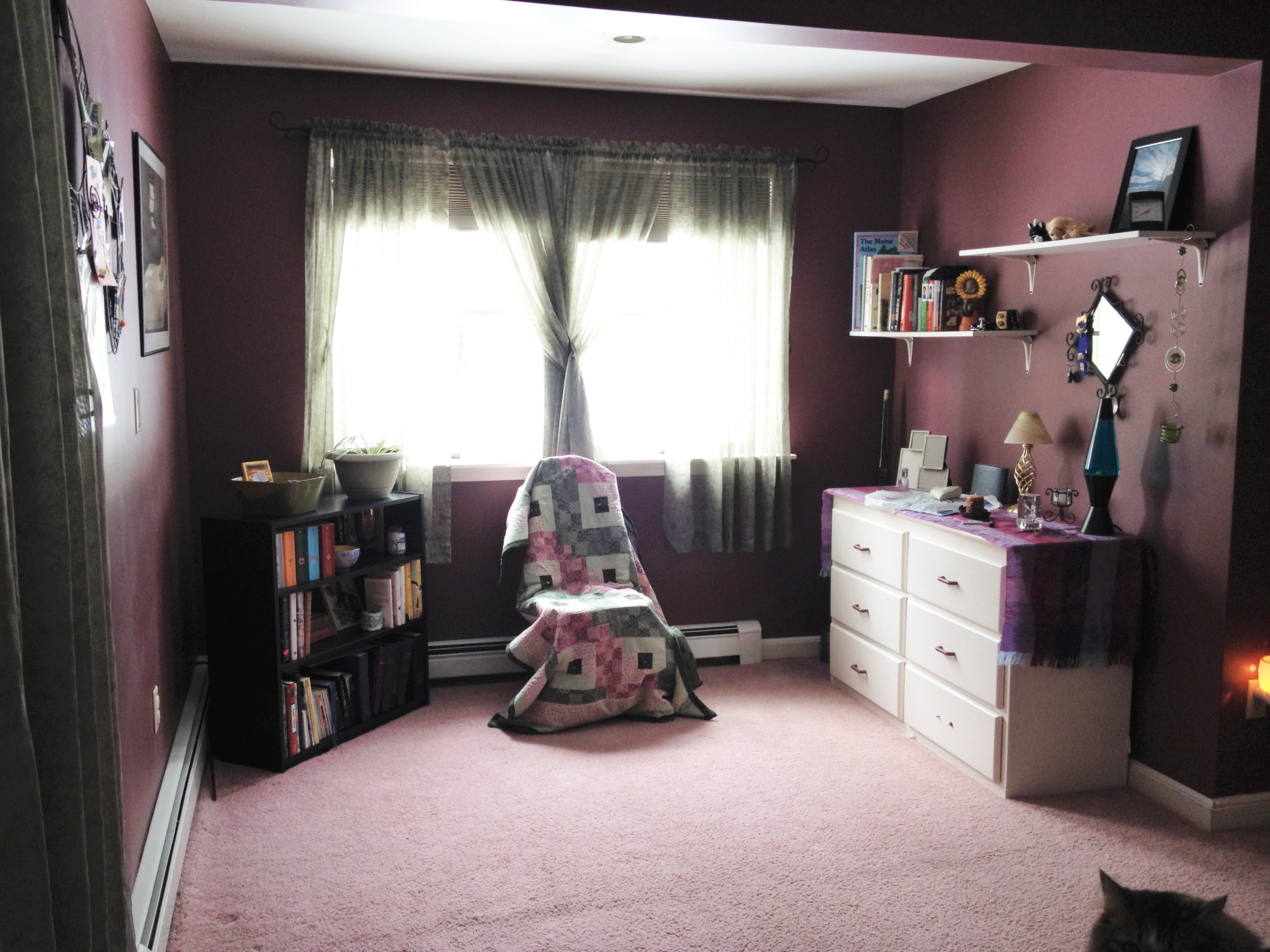 photo of bedroom sitting area