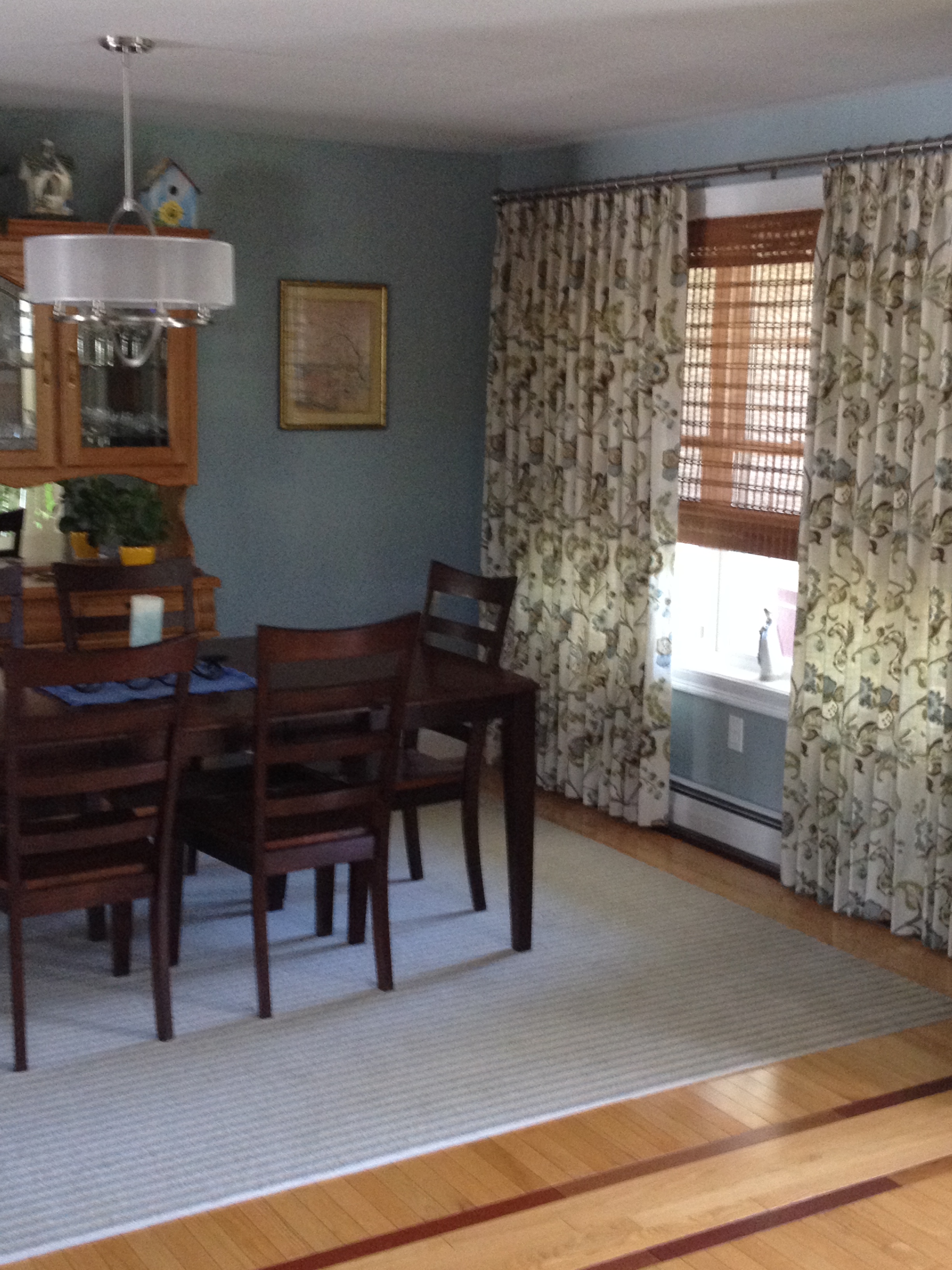 ohoto of dining room